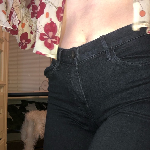 3x1 Mid- Rise Split Seam Bell Jean Blackout Jeans - Picture 4 of 7